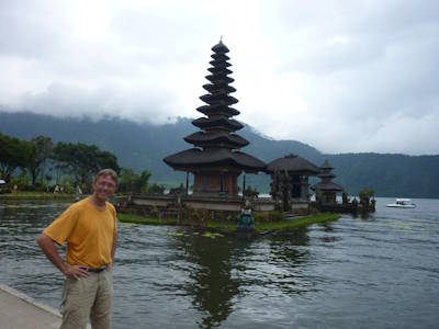 Reizen op Bali, massatoerisme